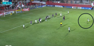 PETARDA Hulka z rzutu wolnego! Co za gol... [VIDEO]