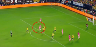 TAK STRZELA Leo Messi w meczu z Barceloną SC! [VIDEO]