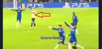 TAK ZAREAGOWAŁ Lewandowski na faul Araujo na drugą żółtą kartkę...