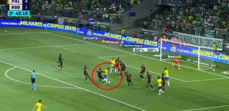 Tak strzela Vitor Roque w Brazylii! Co za akcja... [VIDEO]