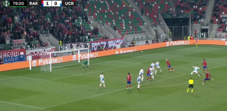 Oskar Repka strzela z dystansu! 2-0 dla Rakowa! [VIDEO]