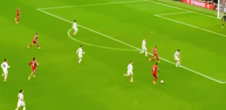 Kompilacja zagrań Alexandra Isaka z Man United... xD [VlDEO]
