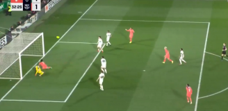 FATALNE pudło Ferrana Torresa z Elche... [VIDEO]