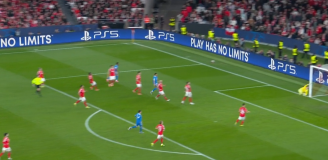 CUDOWNY gol Viniciusa z Benfiką w LM! [VIDEO]