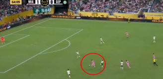 TAKIEGO GOLA strzelił Luis Suarez na KMŚ! [VIDEO]