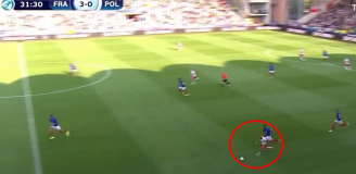 Fornalczyk w dziecinny sposób dogoniony przez Francuza... [VIDEO]