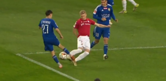 KOSZMARNA kontuzja piłkarza Wisły Kraków... [VIDEO]