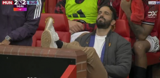 Zachowanie Amorima na ławce Manchesteru United... xD [VIDEO]