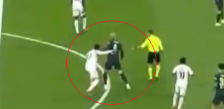 Erling Haaland ODPYCHA piłkarza Realu Madryt, a ten... xD [VIDEO]