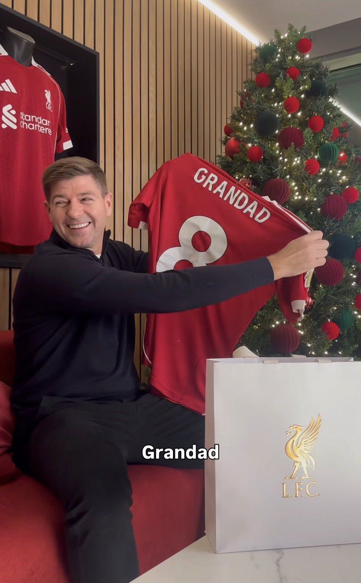 PREZENT dla 45-letniego Stevena Gerrarda!