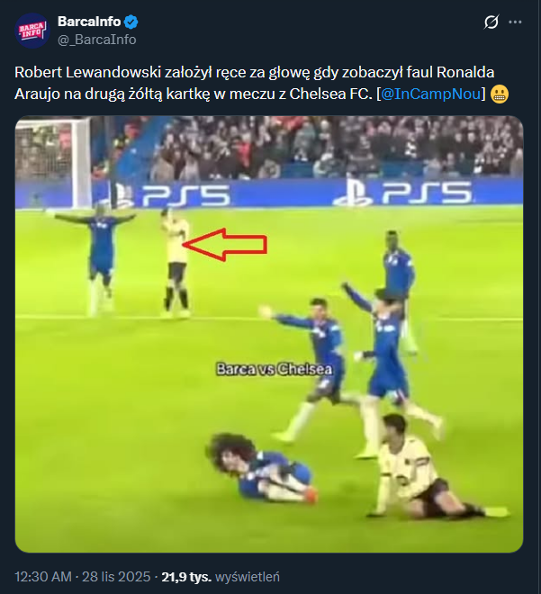 TAK ZAREAGOWAŁ Lewandowski na faul Araujo na drugą żółtą kartkę...