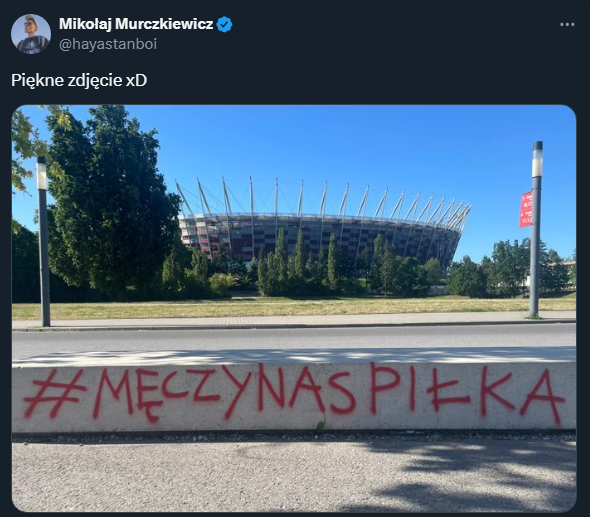 NAPIS na murku przed stadionem PGE Narodowy... xD