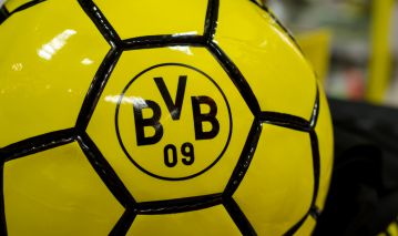 Borussia Dortmund nadal liderem!