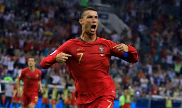 REKORDOWY Cristiano Ronaldo daje ZWYCIĘSTWO Portugalii!
