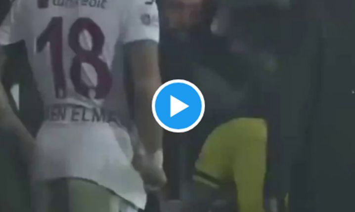 SZOK! Piłkarz Istanbulsporu błaga na kolanach prezesa klubu, żeby mogli wznowić grę... [VIDEO]