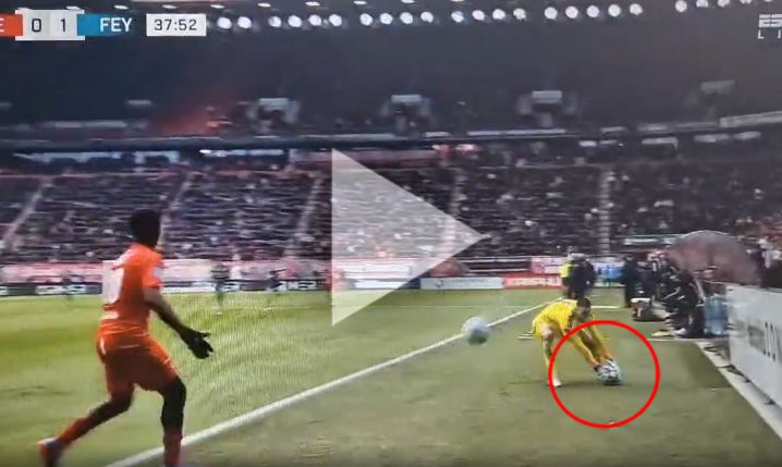 SPRYTNE zagranie bramkarza Feyenoordu... :D [VIDEO]