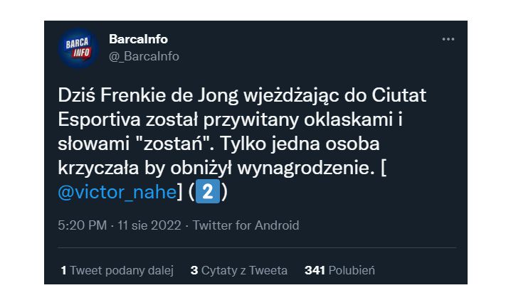 Tak został dzisiaj przywitany de Jong przez kibiców Barcy! :D