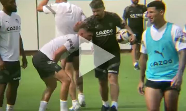 ZAJECHANI piłkarze Valencii na treningu z Gattuso xD [VIDEO]