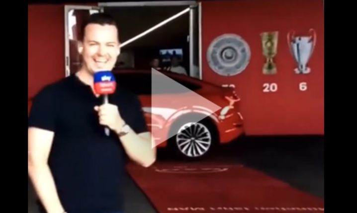 Reporter Sky Sports chce porozmawiać z Mane, ale... xD [VIDEO]