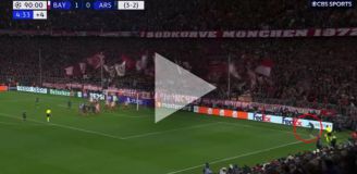 Tak Bukayo Saka wykonał rzut rożny w ostatniej sekundzie meczu z Bayernem... [VIDEO]