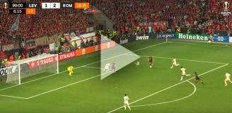 Josip Stanisic STRZELA GOLA na 2-2 z Romą w 97 minucie! [VIDEO]