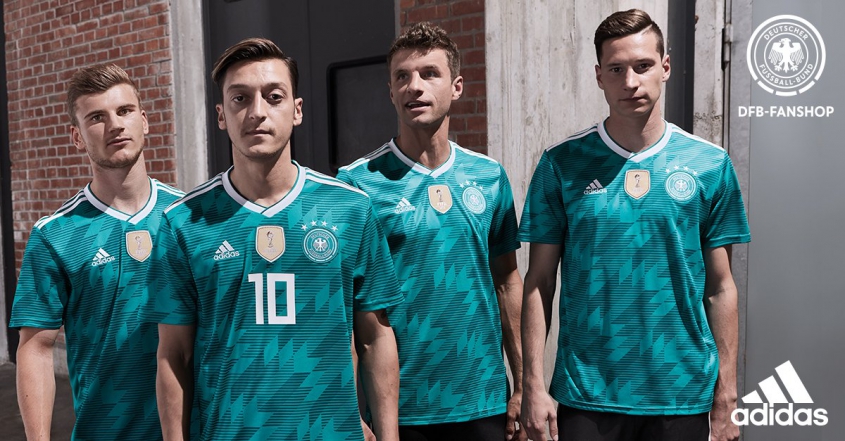 PRZEPIĘKNE wyjazdowe koszulki reprezentacji Niemiec na Mundial